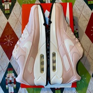 Nike Air max 90s (Barely Rose)